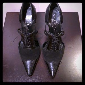 Valentine tuxedo hills. Size 39